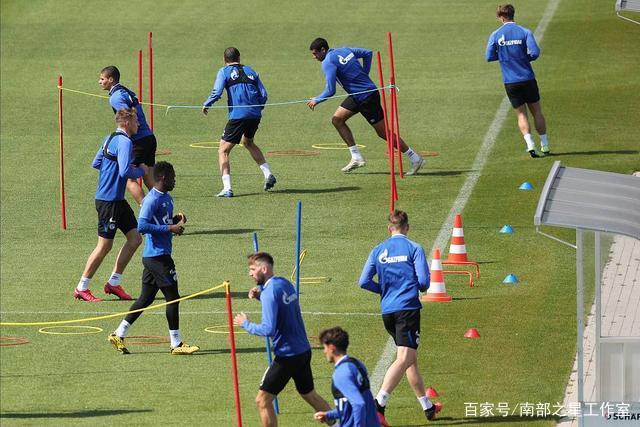 凯斯勒首秀表现抢眼，湖人轻松击败勇士